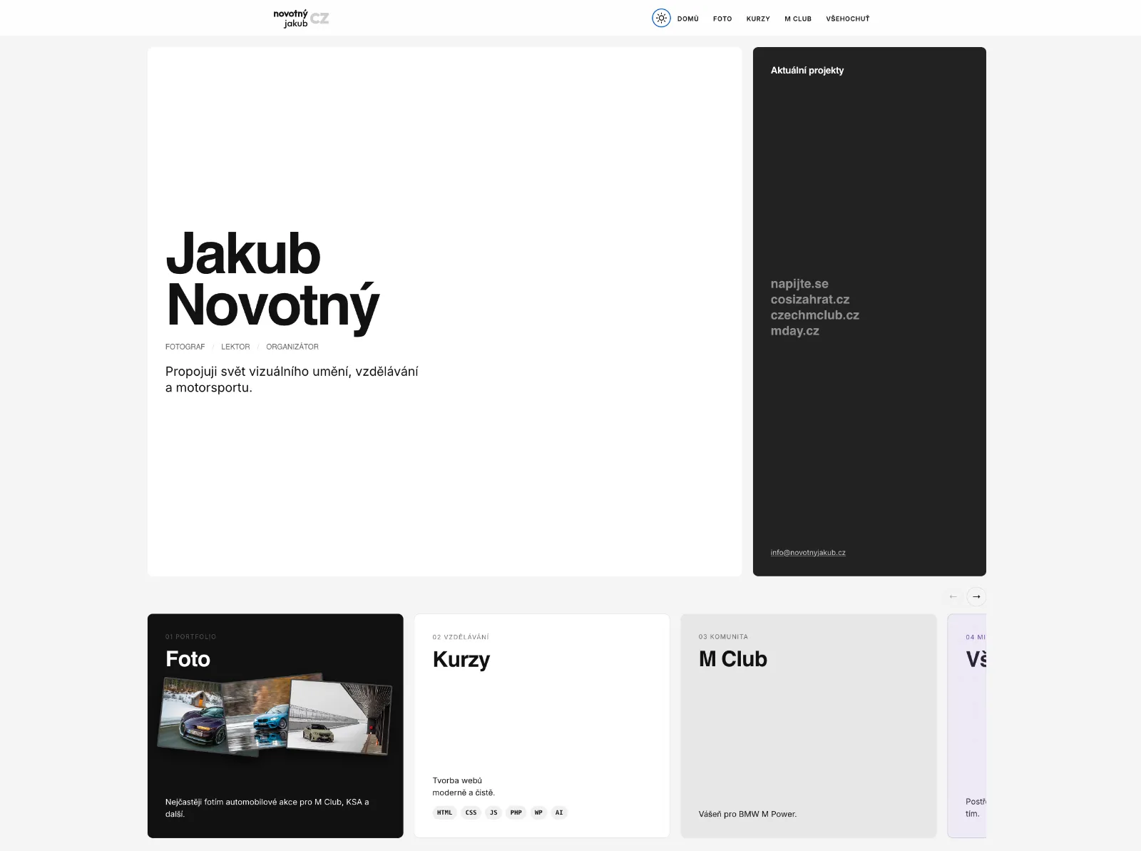Vlastní WordPress šablona vytvořená pomocí Antigravity